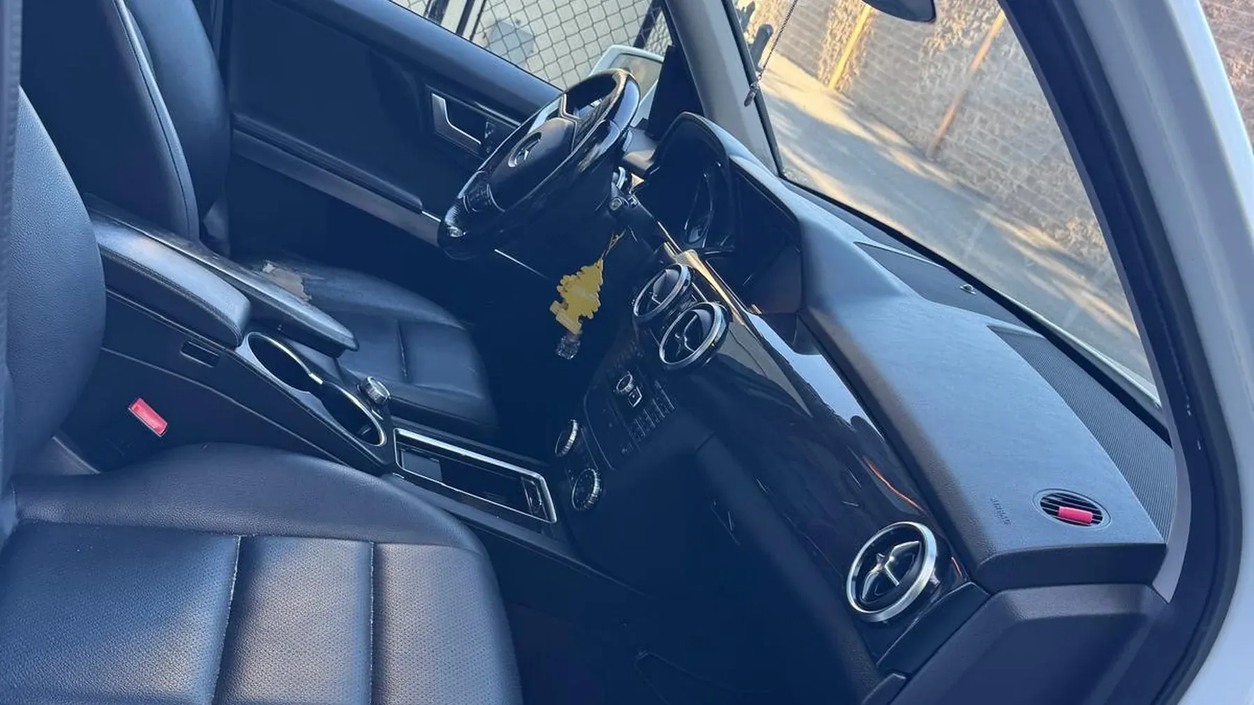 Detailed leather front seats after an Elite Shining interior service